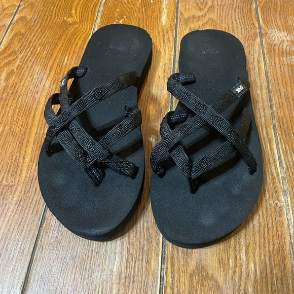Teva 6840 Olowahu Women's Size 8 Black Flip Flop Cushioned Sandals - Picture 2 of 9